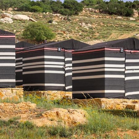 Ein Lahda Camp-Site Hotel Дана Екстериор снимка