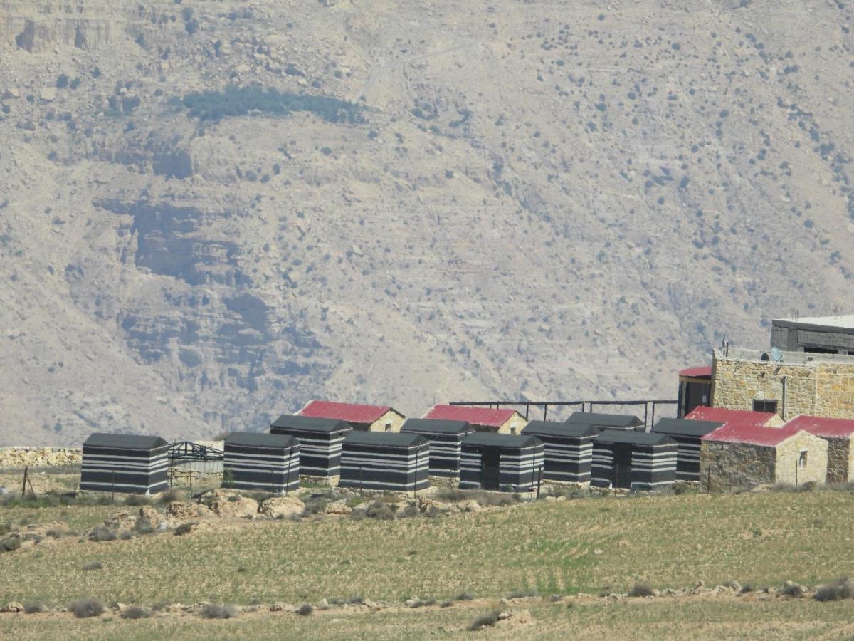 Ein Lahda Camp-Site Hotel Дана Екстериор снимка