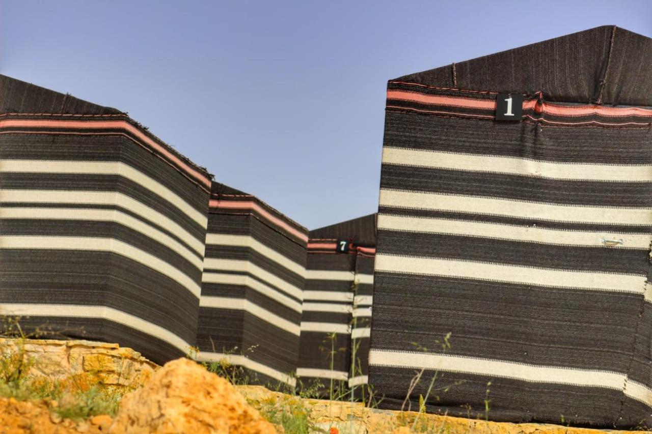 Ein Lahda Camp-Site Hotel Дана Екстериор снимка